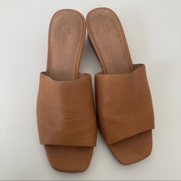 Madewell Tan Leather Sandals - Picture 4 of 9